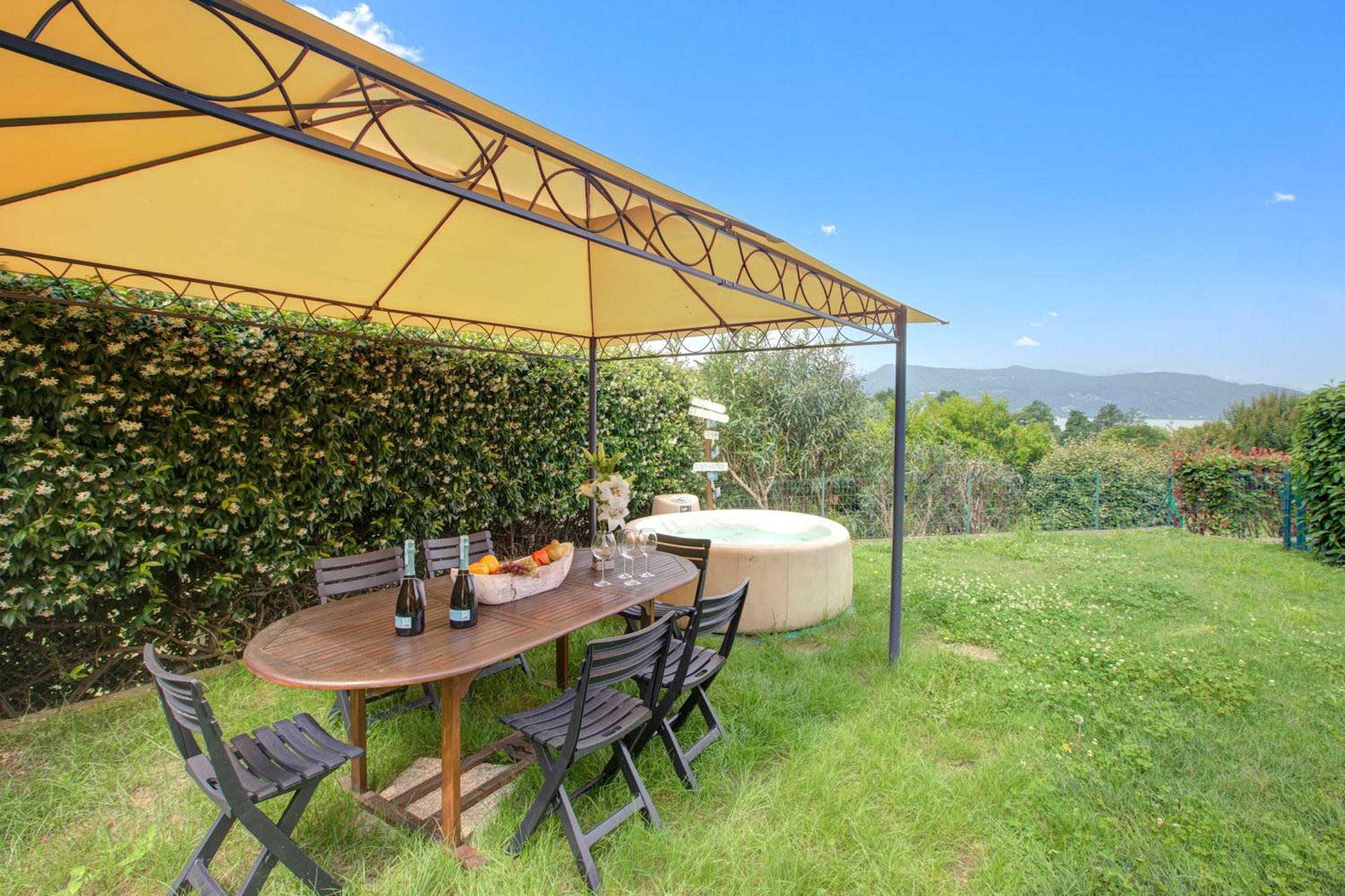 La Luna Nel Lago Lake View Garden - Happy Rentals Ispra Ngoại thất bức ảnh